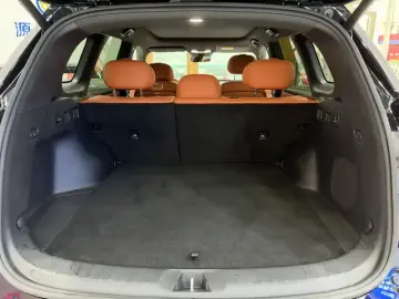 2025 Changan Qiyuan Q07 с пробегом 16 000 км