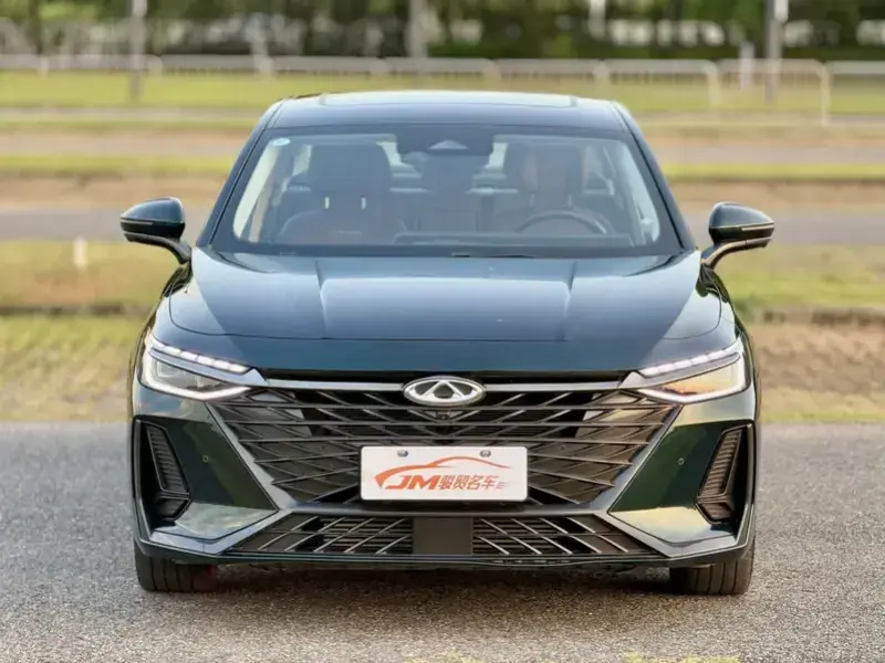 2024 Chery Arrizo 8 с пробегом 15 000 км