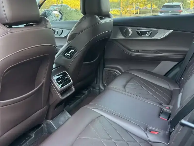 2022 Chery Tiggo 8 Pro с пробегом 50 000 км