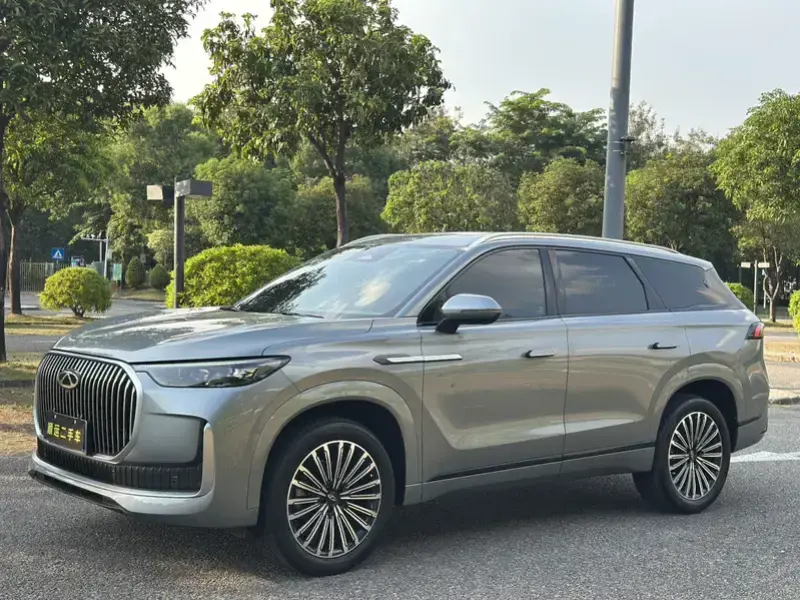 2025 Chery Tiggo 9 с пробегом 12 000 км