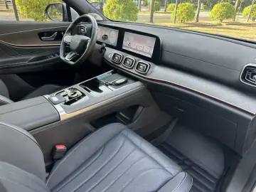 2025 Chery Tiggo 9 с пробегом 12 000 км