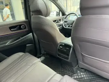 2025 Chery Tiggo 9 с пробегом 11 000 км
