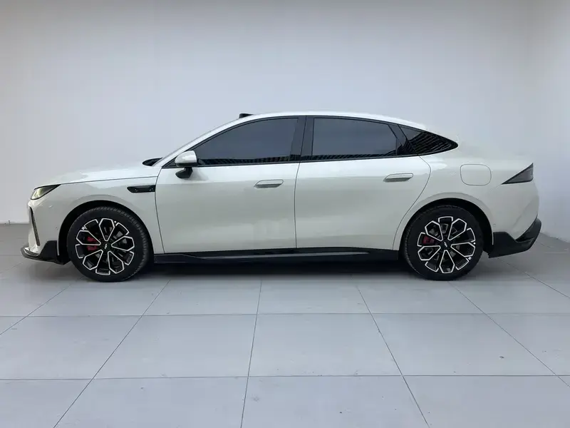 2026 Chery Fulwin A9 с пробегом 3 200 км