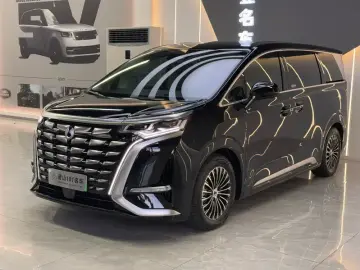 2024 Denza D9 с пробегом 38 000 км