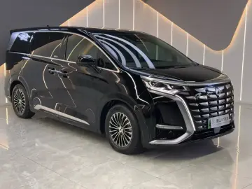 2024 Denza D9 с пробегом 38 000 км