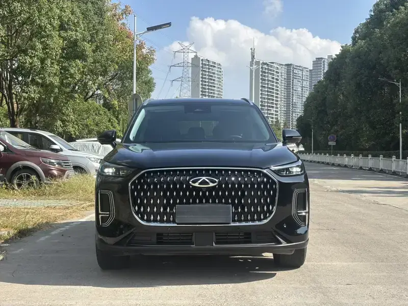 2024 Chery Tiggo 8L с пробегом 8 500 км