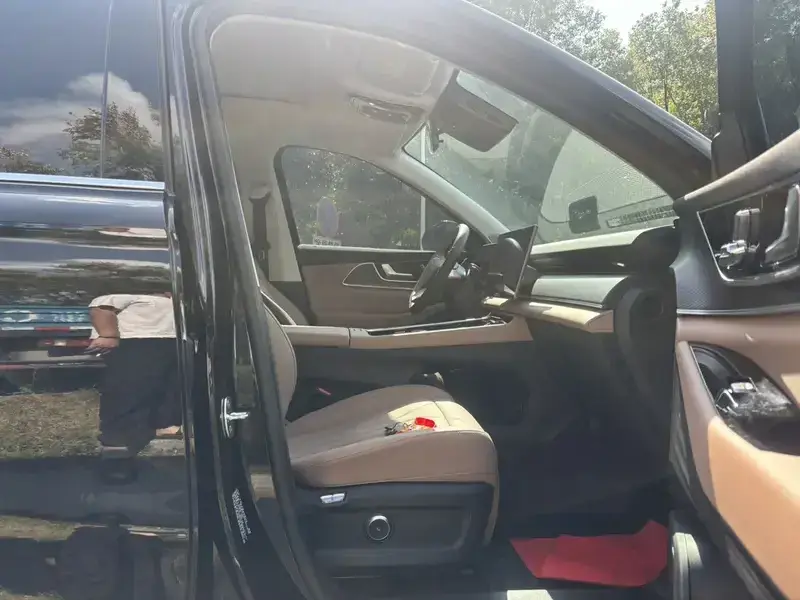 2024 Chery Tiggo 8L с пробегом 8 500 км