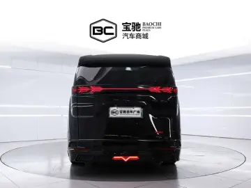 2024 Denza D9 с пробегом 44 000 км
