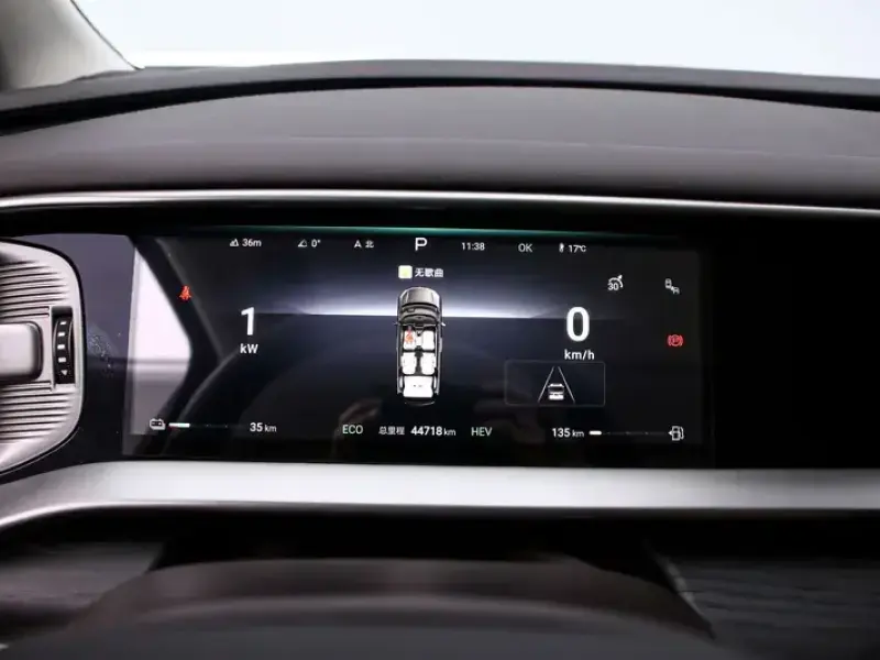 2024 Denza D9 с пробегом 44 000 км