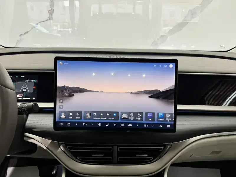 2022 Denza D9 с пробегом 55 000 км