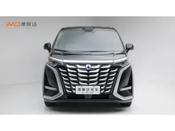 2025 Denza D9 с пробегом 22 000 км