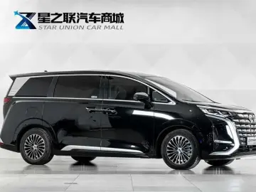 2022 Denza D9 с пробегом 31 600 км