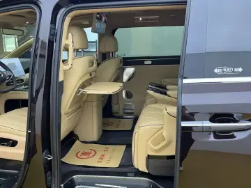 2026 Denza D9 с пробегом 4 000 км