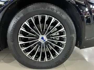 2024 Denza D9 с пробегом 49 000 км