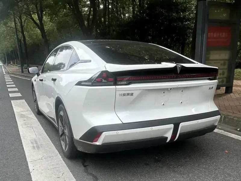 2022 Changan Deepal SL03 с пробегом 47 000 км