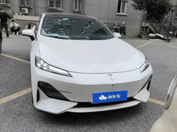 2022 Changan Deepal SL03 с пробегом 53 000 км