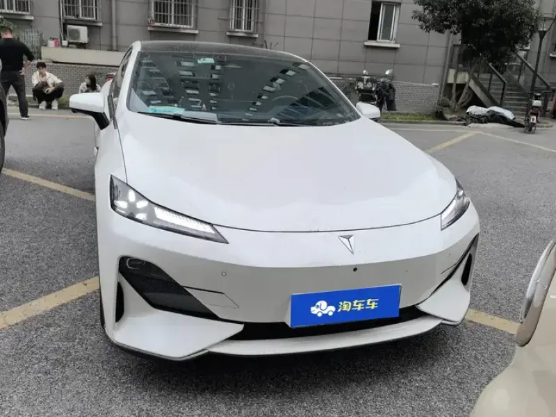 2022 Changan Deepal SL03 с пробегом 53 000 км