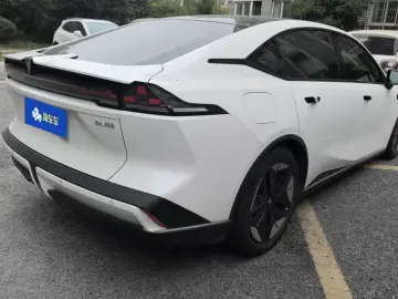 2022 Changan Deepal SL03 с пробегом 53 000 км