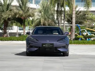 2024 Denza Z9 с пробегом 19 000 км