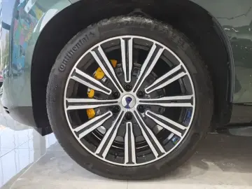 2025 Denza N9 с пробегом 8 800 км