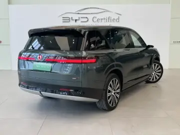 2025 Denza N9 с пробегом 12 000 км