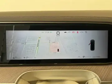 2025 Denza N9 с пробегом 12 000 км