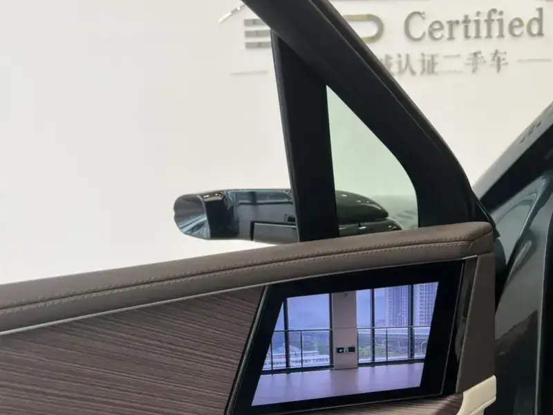 2025 Denza N9 с пробегом 12 000 км