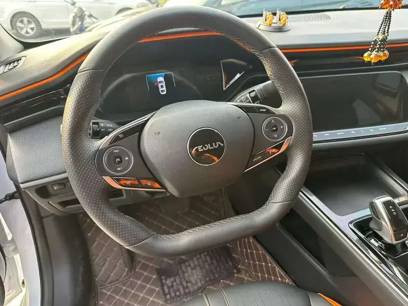 2023 Dongfeng Aeolus Yixuan Max с пробегом 36 000 км
