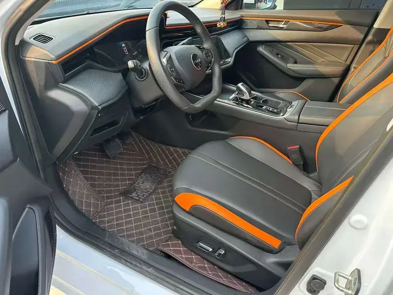 2023 Dongfeng Aeolus Yixuan Max с пробегом 36 000 км