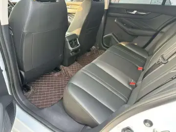 2023 Dongfeng Aeolus Yixuan Max с пробегом 36 000 км