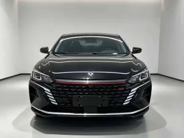 2022 Dongfeng Aeolus Yixuan Max с пробегом 32 000 км
