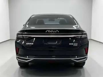 2022 Dongfeng Aeolus Yixuan Max с пробегом 32 000 км