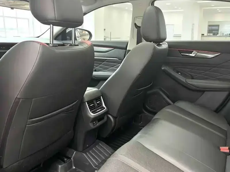 2022 Dongfeng Aeolus Yixuan Max с пробегом 32 000 км