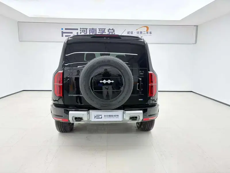 2025 BYD FangChengBao Leopard 5 с пробегом 2 900 км