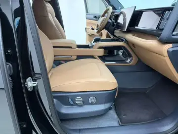2025 BYD FangChengBao Leopard 5 с пробегом 2 900 км
