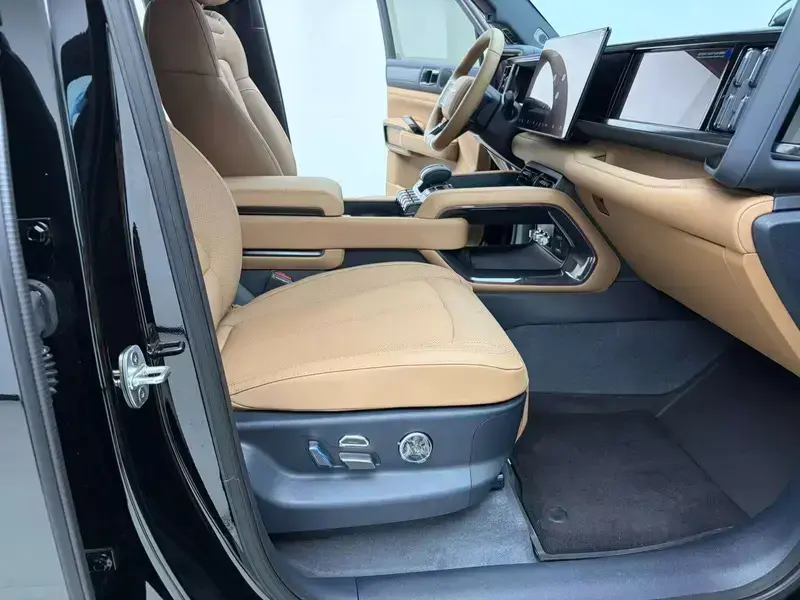 2025 BYD FangChengBao Leopard 5 с пробегом 2 900 км