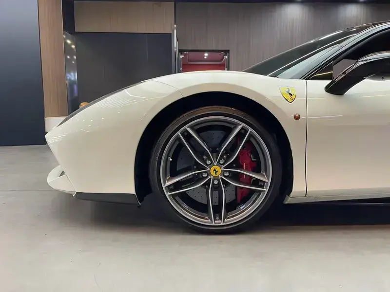 2015 Ferrari 488 с пробегом 26 500 км