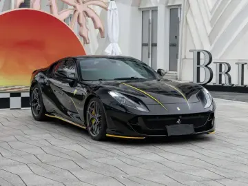 2017 Ferrari 812 с пробегом 13 000 км