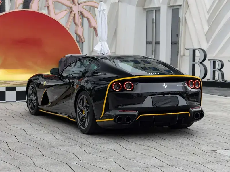 2017 Ferrari 812 с пробегом 13 000 км