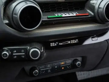 2017 Ferrari 812 с пробегом 13 000 км