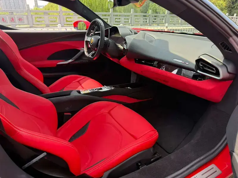 2021 Ferrari 296 с пробегом 8 000 км