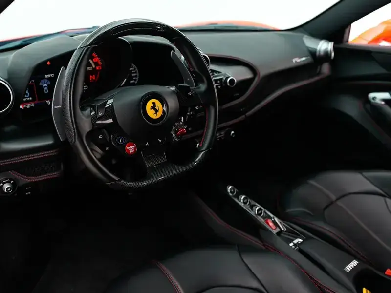 2019 Ferrari F8 с пробегом 9 500 км