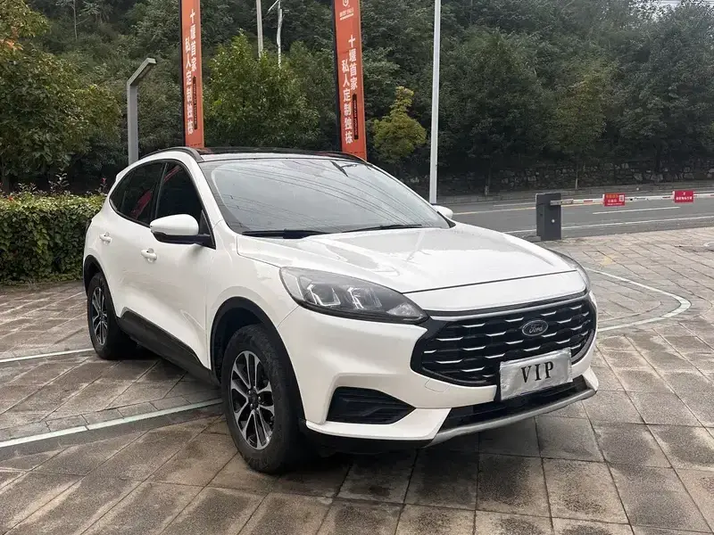 2020 Ford Escape с пробегом 41 000 км