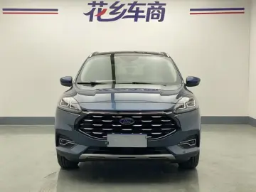 2020 Ford Escape с пробегом 50 000 км