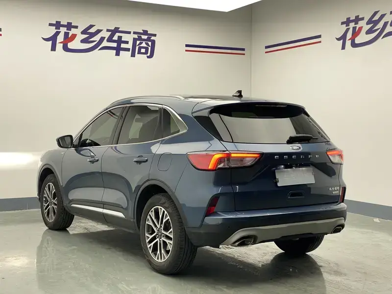 2020 Ford Escape с пробегом 50 000 км