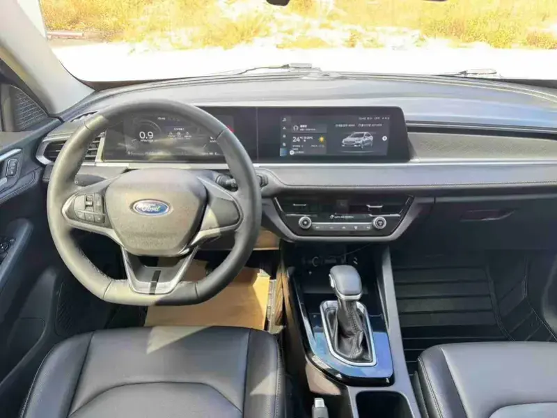 2021 Ford Escort с пробегом 40 000 км