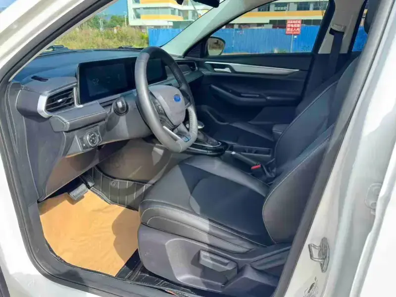 2021 Ford Escort с пробегом 40 000 км