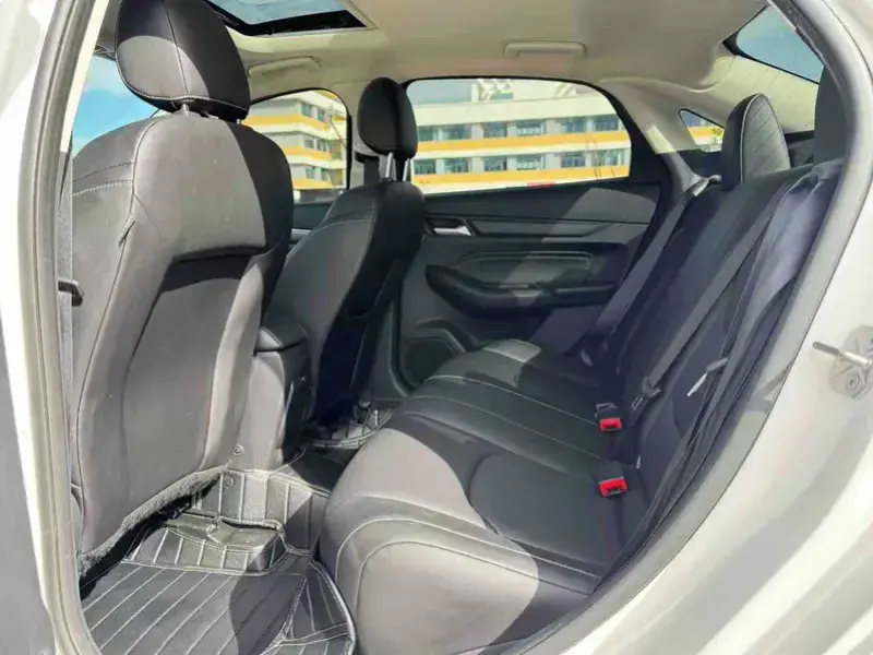 2021 Ford Escort с пробегом 40 000 км