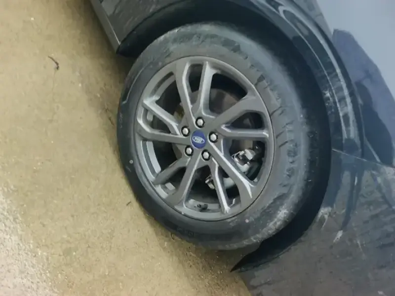 2025 Ford Mondeo с пробегом 14 000 км