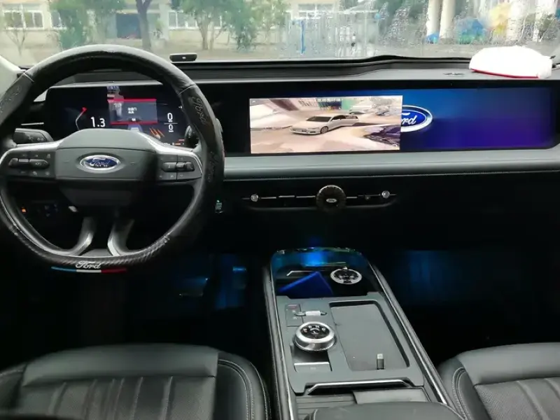 2025 Ford Mondeo с пробегом 14 000 км